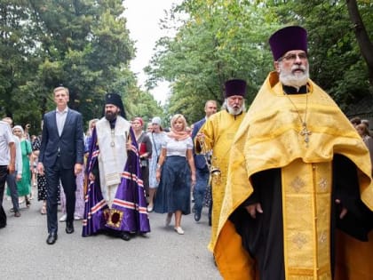 День города Ессентуки по традиции начали с крестного хода