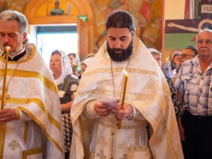 Архиепископ Феофилакт совершил богослужения Троицкой родительской субботы