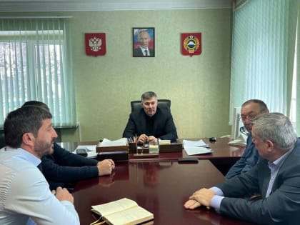 Марат Урусов провел выездной прием граждан по личным вопросам в курортном поселке Домбай