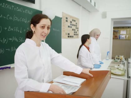 В Рамках Фестиваля наук в “Лаборатории чудес” ЕГФ КЧГУ побывали гости