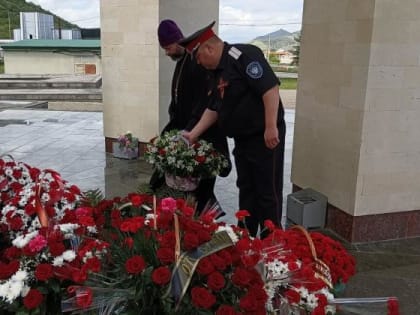 В КЧР отметили 66 годовщину возрождения карачаевского народа