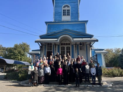 В Карачаево-Черкесии вышла в свет книга, посвященная истории Покровской церкви Черкесска