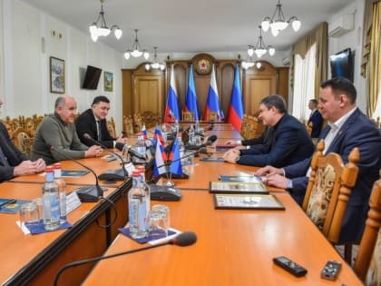 Руководители Карачаево-Черкесии и Старобельского района Луганской республики подписали соглашение о сотрудничестве