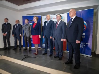 В Черкесске проходит масштабная Всероссийская ярмарка трудоустройства «Работа России. Время возможностей»