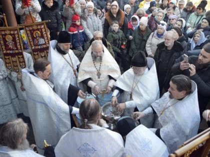 В Кисловодске состоялся ежегодный крестный ход к Никольскому источнику