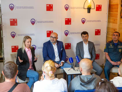 В Архызе спасатели напомнили о необходимости регистрации маршрутов в МЧС России