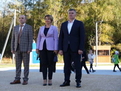 В Карачаевске появилась Аллея педагога и наставника