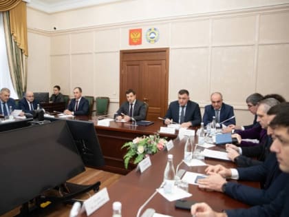 Премьер-министр КЧР провел заседание Правительства