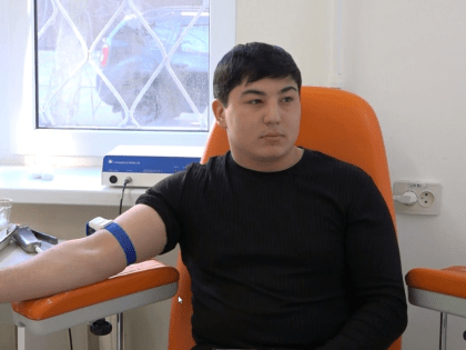 Студенты КЧР сдали кровь в рамках донорской акции