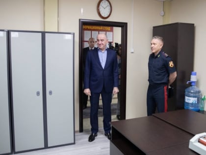 Рашид Темрезов принял участие в церемонии открытия нового здания Центра лицензионно-разрешительной работы Управления Федеральной службы войск национальной гвардии по КЧР