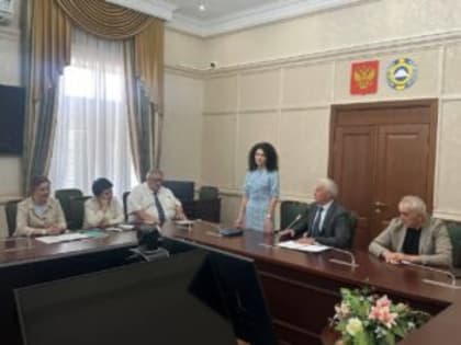 Главным врачам представили нового министра здравоохранения Карачаево-Черкесской Республики.