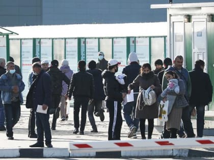 Плодить мигрантов вместо граждан — удел страны победившего капитализма. Рождение и воспитание детей в современной России — крайне рискованные инвестиции
