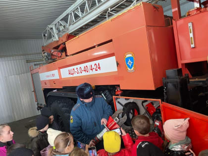 Школьникам станицы Зеленчукской рассказали о работе пожарных