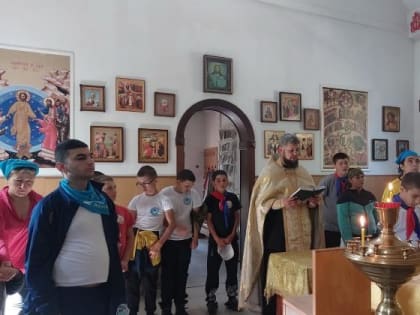 Воспитанники интерната посетили сельский храм