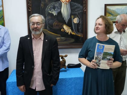 В ИКИ КЧГУ открылась выставка “Сокровища земли нартов”