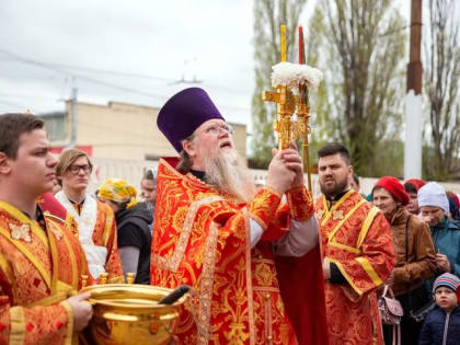 Архиепископ Феофилакт совершил литургию в Сергиевском храме Черкесска