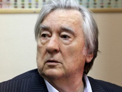 "Народ рассматривался правящим классом, как огромная бессловесная овца, с которой можно стричь шерсть и сдирать шкуру" - Александр Проханов