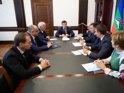 Премьер-министр КЧР Мурат Аргунов провёл оперативное совещание с вице-премьерами