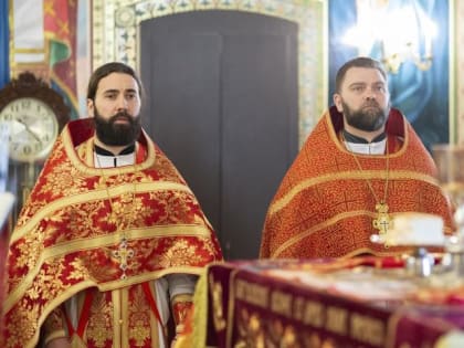 Архиепископ Феофилакт совершил литургию в соборе Рождества Богородицы города Баку