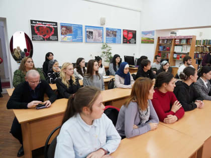 В читальном зале КЧГУ прошла конференция, приуроченная 80-летию депортации карачаевского народа