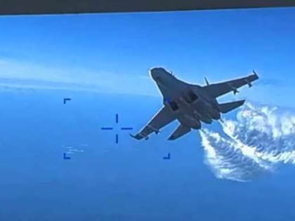 «Игры» в спецоперацию закончились: правила резко меняются. Разведка США бьет тревогу: Что задумала Армия РФ в Черном море? Летчики Су-27, сопровождавшие дрон США в Черном море, пре