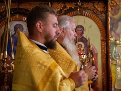 Архиепископ Феофилакт молитвенно почтил равноапостольного князя Владимира