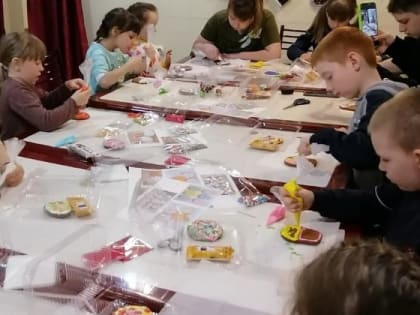 В воскресной школе провели пасхальный мастер-класс