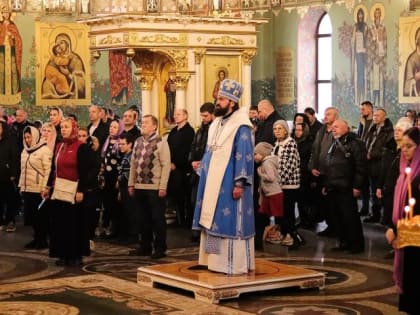 Архиепископ Феофилакт совершил богослужения Недели о Страшном суде