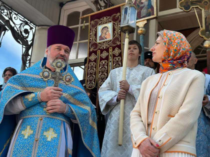 В Черкесске отметили Покрова Пресвятой Богородицы, 180-летие Покровского храма и 327-ю годовщину Кубанского казачьего войска