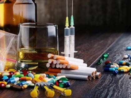 Опасности внутривенного употребления наркотиков: гепатиты и ВИЧ-инфекция