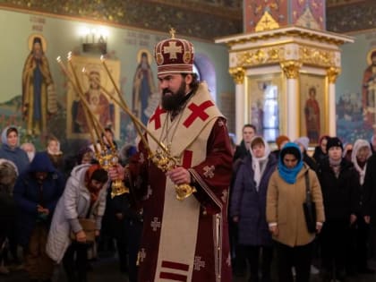 Архиепископ Феофилакт совершил богослужения Недели о мытаре и фарисее