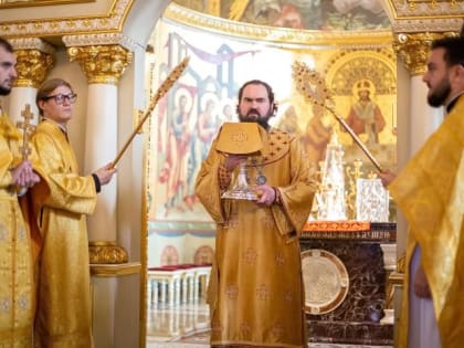 Архиепископ Феофилакт совершил литургию Недели 22 по Пятидесятнице