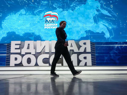 «И за декабристов тоже». Госдума голосами «Единой России» в первом чтении одобрила наказание за оправдание экстремизма