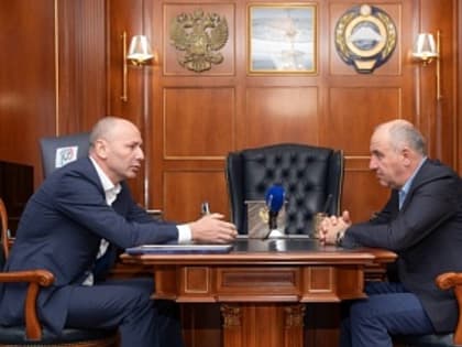 Вопросы повышения качества образования в Карачаево-Черкесии обсудил Рашид Темрезов с руководителем Рособрнадзора Анзором Музаевым