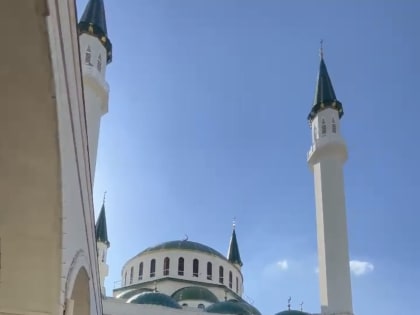 В честь праздника Курбан-Байрам в мечетях КЧР прошли праздничные богослужения