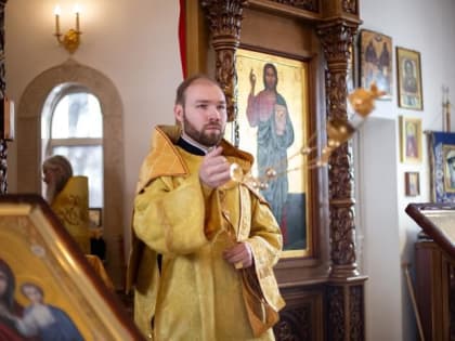 Архиепископ Феофилакт совершил литургию в храме станицы Бекешевской