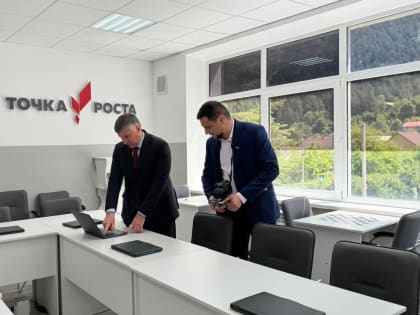 Мэр КГО Марат Урусов посетил среднюю школу №2 имени М. Халилова