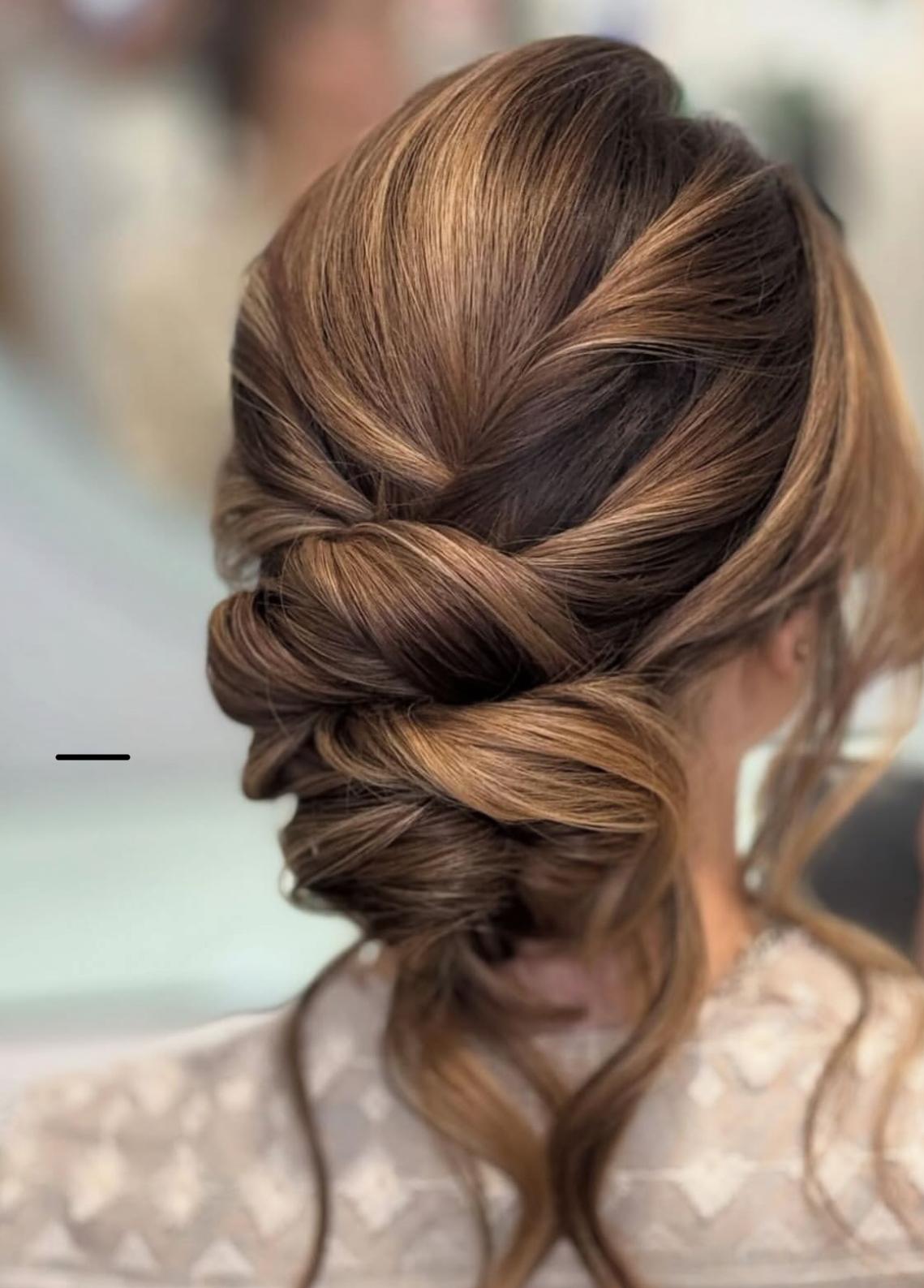 Hair up (short hair)