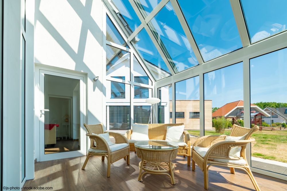 Lichtdurchfluteter Wintergarten