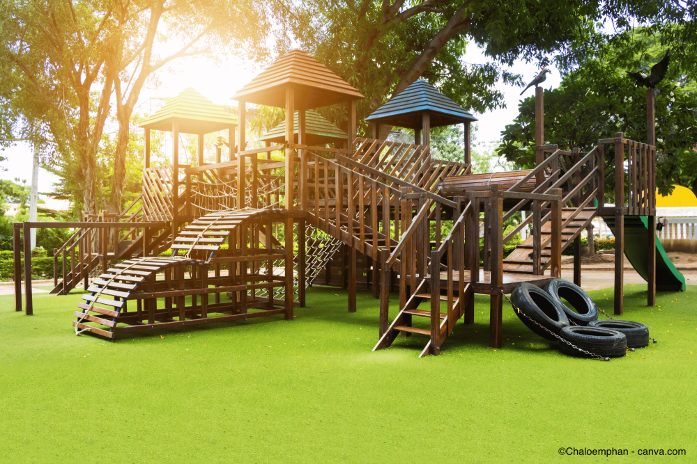 Spielplatz in einem Garten