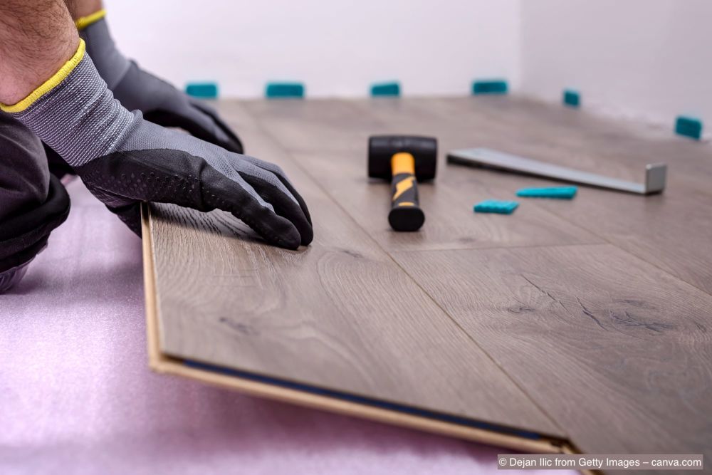 laminat-wird-verlegt