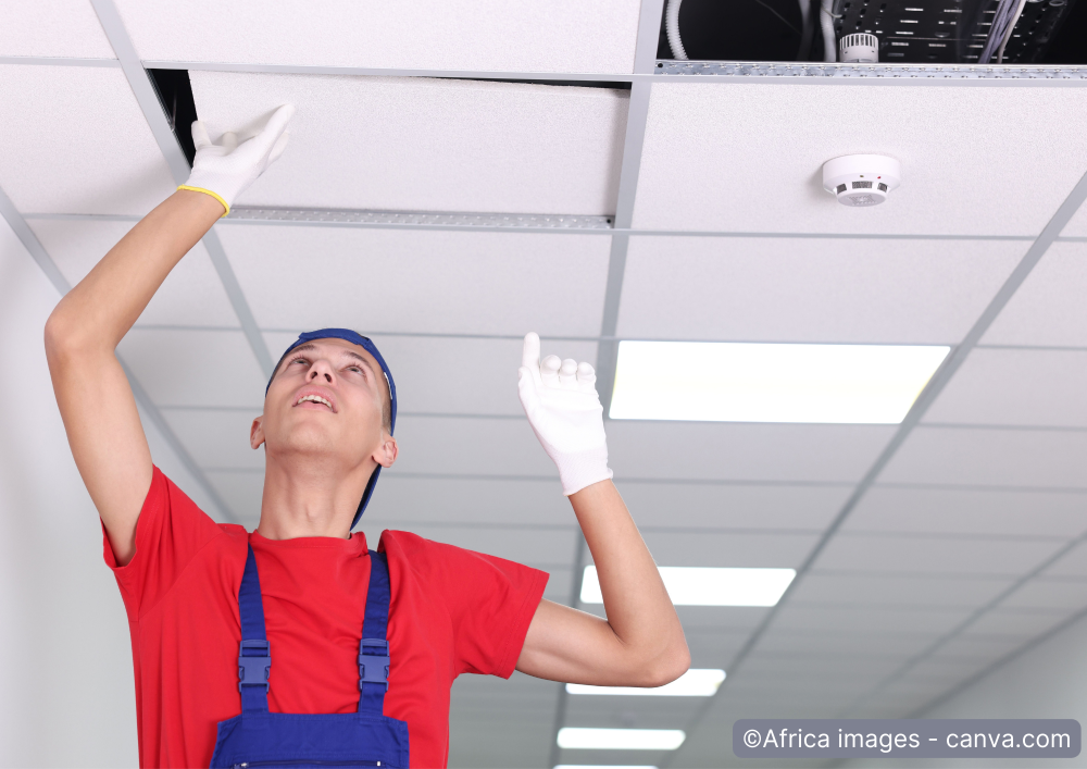 Decke abhängen: Trockenbau-Anleitung mit wichtigen Sicherheitshinweisen