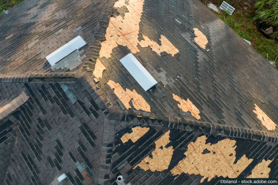 Hagelschaden an einem Dach