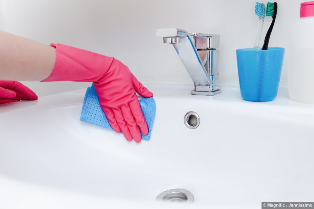 4.5-Zimmer-Wohnung reinigen: Kosten mit zweitem Bad, Storen und Abnahmegarantie