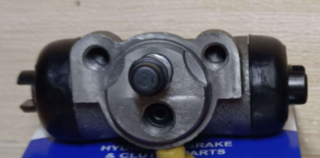 MIT Pajero LO47 Rear Brake Pump / Wheel Cylinder Assy (RRH)