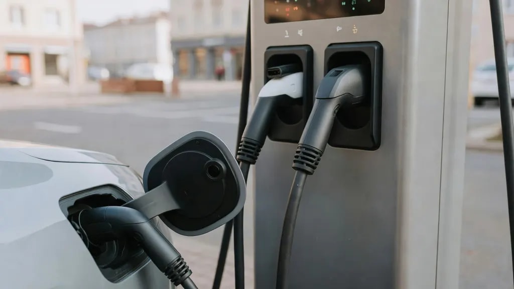 Gdzie Naładować Samochód Elektryczny
