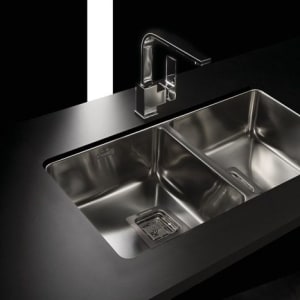 JOHNSON Q 76 CR (70,8x37x17,5)