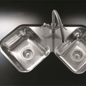 JOHNSON X 28 (61,5x61,5x15)