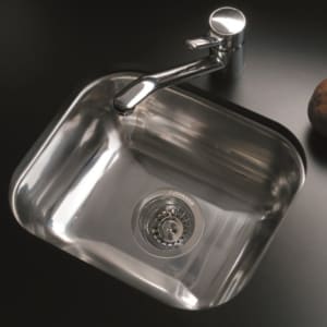 JOHNSON E 37 (37x34x15)