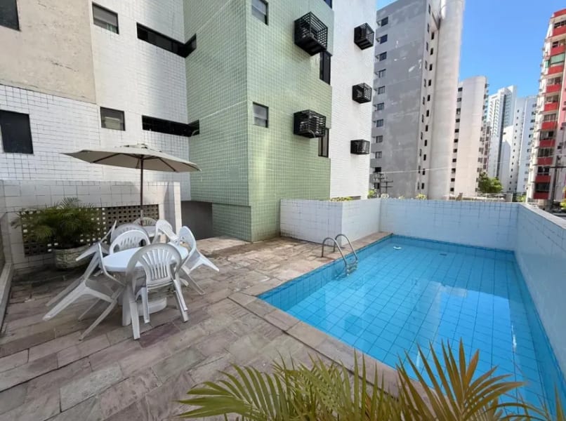 Piscina Edifício Dulce Rodrigues
